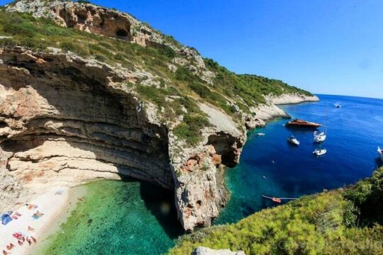 Blue Cave, Blue Lagoon, Pakleni Islands Group boat tour from Hvar