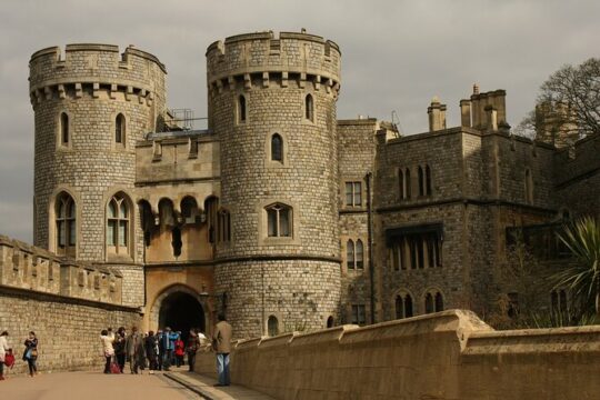Layover Windsor Private Tour from LHR Including Passes