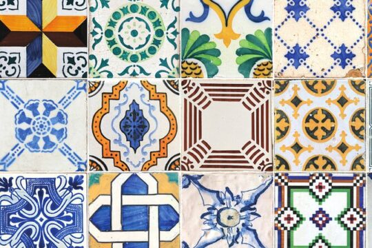 Private Tour with Tiles Workshop and National Tile Museum Visit