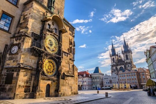 Private One-Way Sightseeing Transfer from Prague to Vienna via Cesky Krumlov