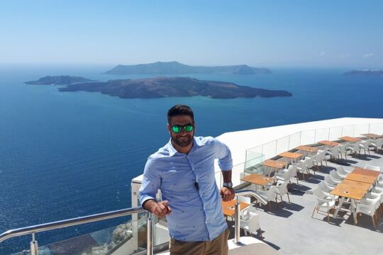 Santorini highlights Tailor Made Tour 4 hours
