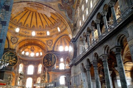 Istanbul Guided Tour Hagia Sophia, Topkapi, Cistern with Tickets