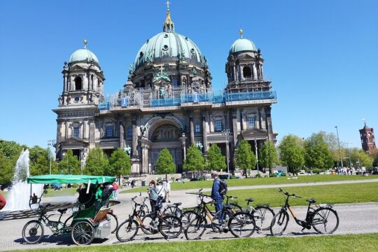 Rickshaw Berlin Highlights 3.5 Hours 2 Person €240-Shared Guide