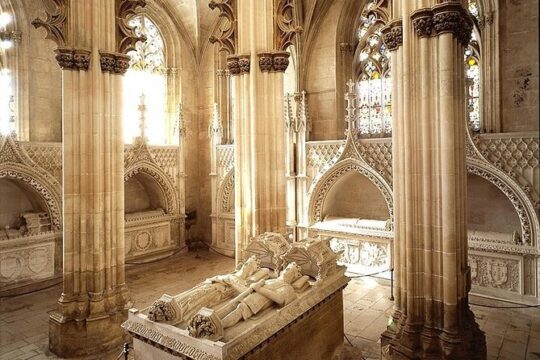 Fátima, Batalha and Nazaré Full Day Private Tour from Lisbon
