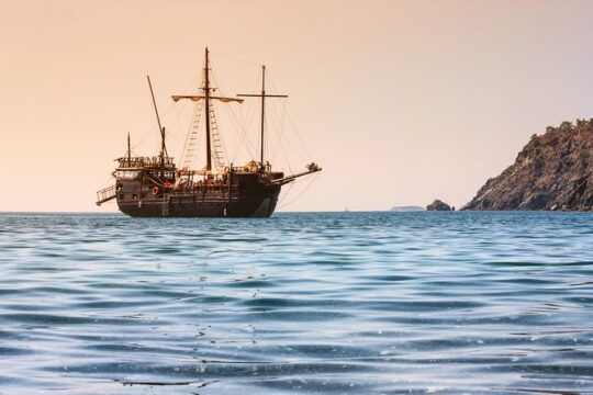 Kemer Pirate Boat Trip with Free Transfer from Antalya