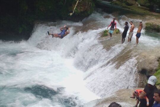Private Tour from Falmouth to Ocho Rios Blue Hole and Beach