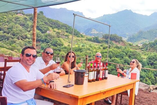 North Tour & Wine Tasting - 4x4 (Small Groups)