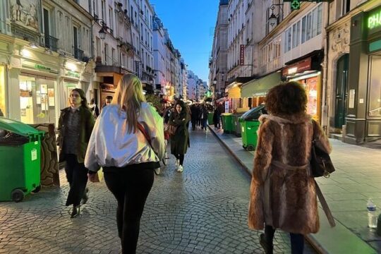 Paris : Montmartre Walking tour with Food & Drinks