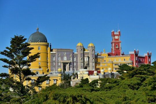 8H Private Tour to Sintra and Cascais