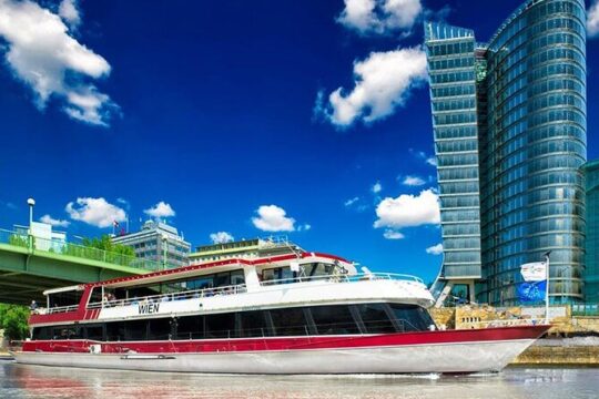 48-hour Hop-On Hop-Off with Guided Walking Tour and River Cruise