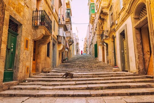 Valletta Scavenger Hunt and Best Landmarks Self-Guided Tour