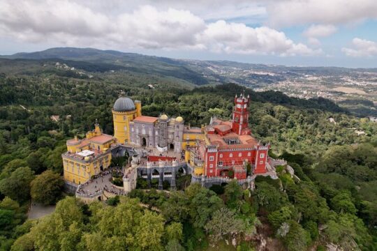 Lisbon: Sintra, Regaleira, Pena and Cascais with all tickets