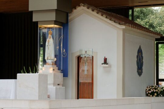 Private half-day tour of Fátima