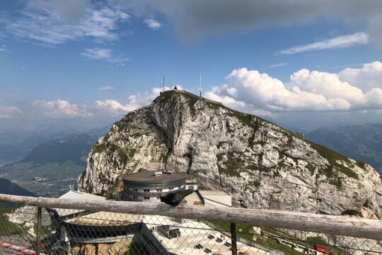 Mt. Pilatus and cruise on Lake Lucerne Private Tour from Zurich