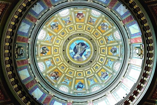Discover Art Nouveau in Budapest with a Local