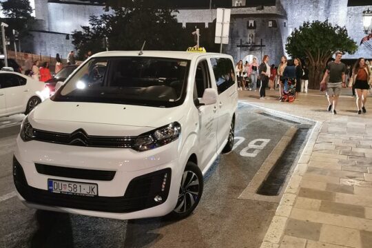 Private Transfer by 8 seats van from and to Dubrovnik Airport