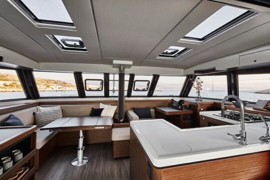 Full-Day Private Tour in Santorini by Luxury Catamaran
