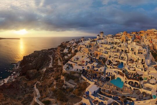 Full-Day Trip to Santorini island by Boat from Rethymno with Transfer your Hotel