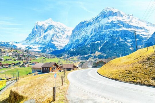 10-Hours Customized Private Tour by Car from Zurich or Lucerne