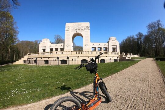 Versailles: Path of the Heroes on original electrics 2 wheels