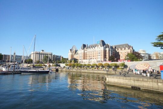 Victoria city and Butchart Gardens