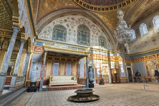 Guided Half-Day Tour to Topkapi Palace & Grand Bazaar