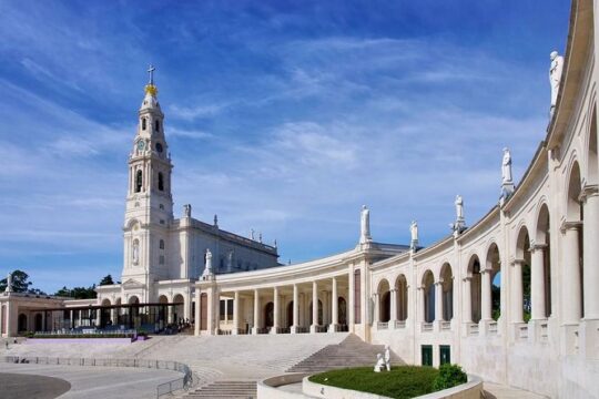 Fátima Full Day Trip from Lisbon in Private Vehicle