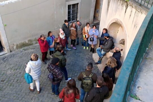 Alfama Tour in Lisbon Old Town