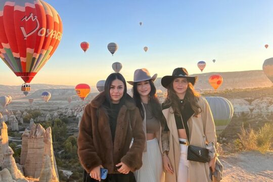 Cappadocia: Sunrise Balloon Watching Tour with Photographer