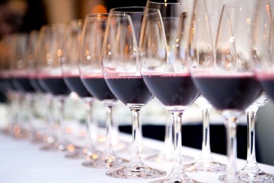 PRIVATE TOUR ÉVORA MONSARAZ and ESPORÃO WITH WINE TASTING (Tasting of 4 wines)