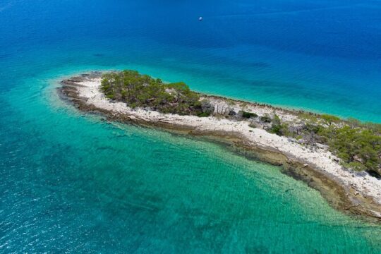 Private Boat Trip - Swim and Chill in Crystal Blue Šibenik