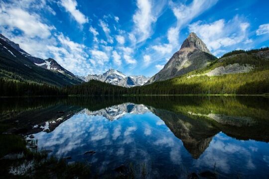 Yoho, Banff National Park, Okanagan Lake 4-Day Tour from VR