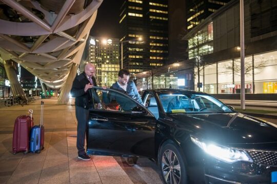 Rome Fiumicino Airport (FCO) Private Departure Transfer from Rome City Hotels