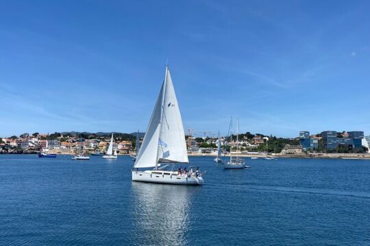 Cascais Private Sailing Cruise with a drink - Half day/full day