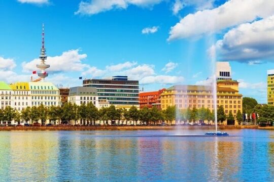 Old Town Private Walking Tour in Hamburg with a Guide