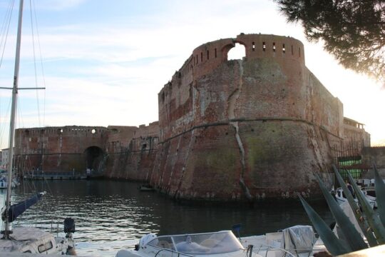 Cultural walk from Livornesi