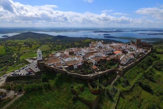 Évora e Monsaraz Private Tour from Lisbon
