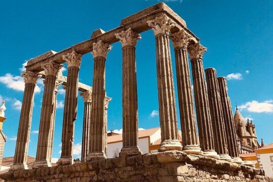 Évora - Full day Private Guided tour from Lisbon by minivan