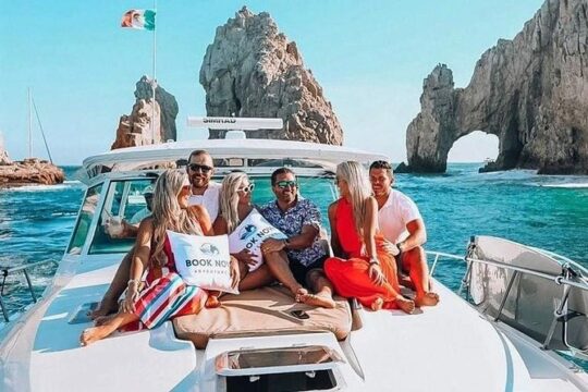 Private Yacht Cruise 4 Hour- Snorkeling & Paddle Boarding