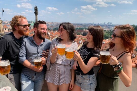 Prague Castle Tour with Drinks Included