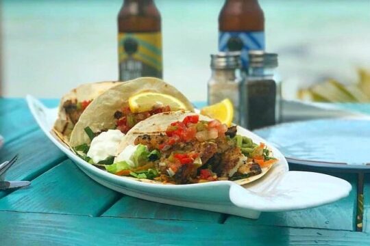 Lunch Seafari to pristine cays, shipwreck and lunch at TIKI BAR