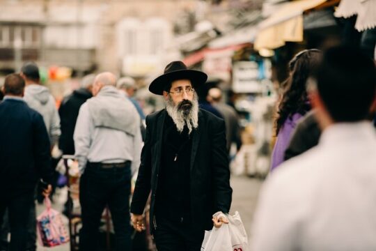 Secrets of the Jewish London: Rothschilds and Disraeli