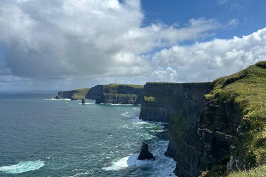 Private Chauffeur Tour in Cliff of Moher Dublin