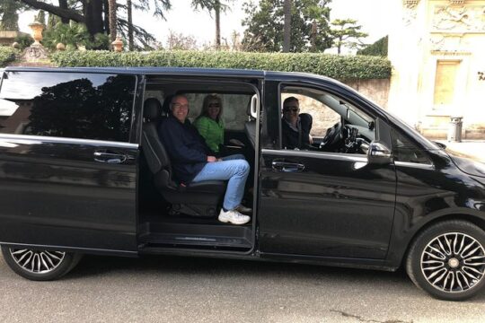 Fiumicino Airport private transfers with luxury Mercedes van