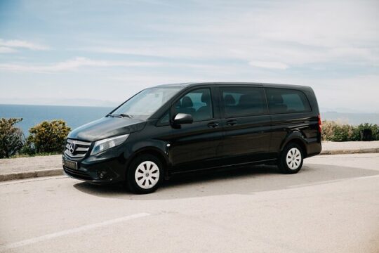 Private Transfer from/to Piraeus port/Athens Airport (ATH)