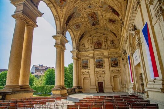 Photogenic Prague 6 hours tour by Car