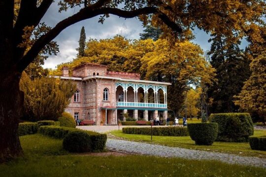 Private Tour in Kakheti: Visit to Alaverdi Cathedral, Gremi Citadel & Test Wine.