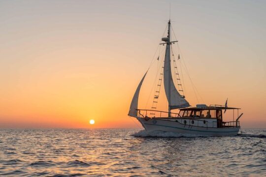 Santorini Caldera Sunset Traditional Cruise with Meal and Drinks