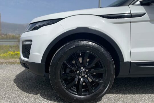 Range Rover - Weekly Car Rental