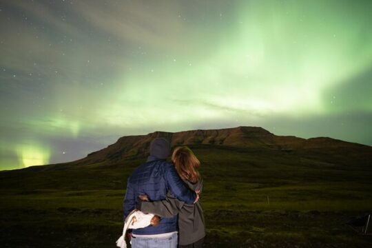 Northern Lights tour - free pro photos - unlimited retries